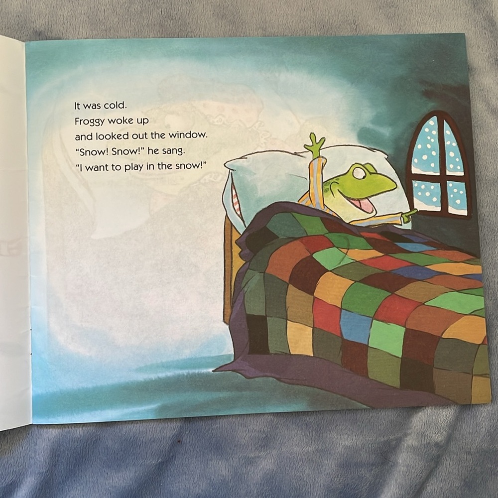 Scholastic books set of four - Picture 7 of 9